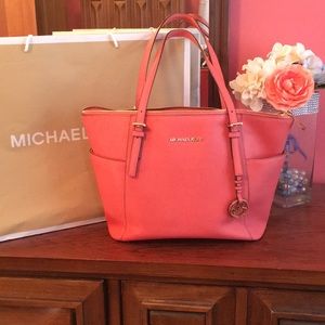 Michael Kors Jet Set Leather Tote